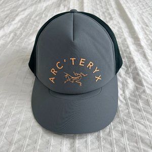 Arc'teryx Trucker Hat Blue Green